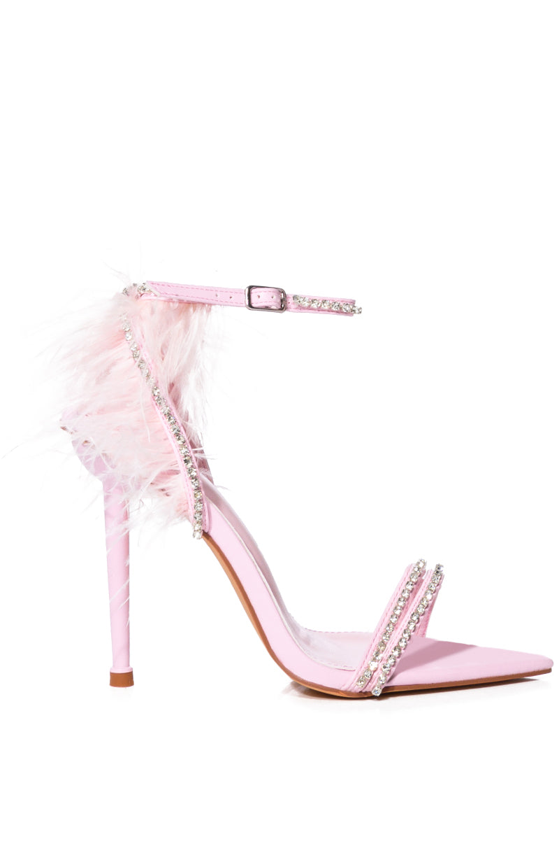 AZALEA WANG ELLA COLOR BLOCKED FEATHER SANDAL IN PINK