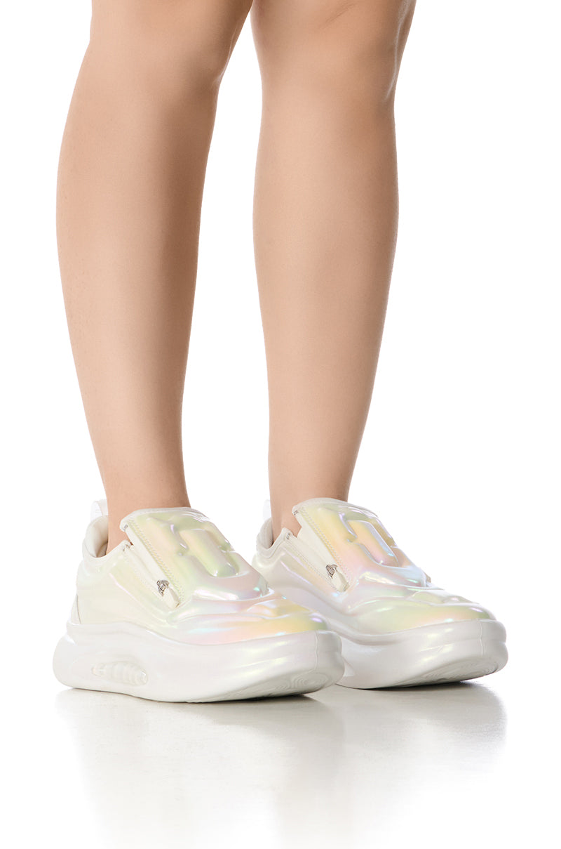 AZALEA WANG FRANCILLE HOLOGRAPHIC FUTURISTIC SNEAKER