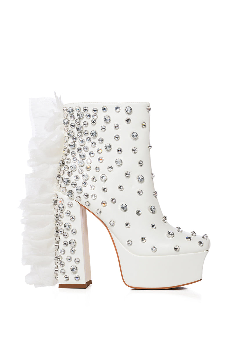 AZALEA WANG MYKA EMBELLISHED BOOTIE IN WHITE