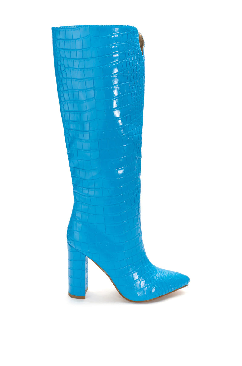 AZALEA WANG JULIANA CHUNKY CROC BOOT IN BLUE