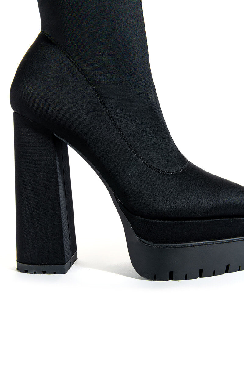 AZALEA WANG LEAH SLIP ON BLACK BOOTIE