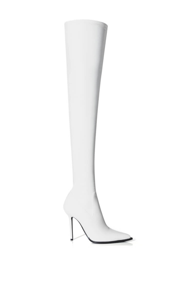 AZALEA WANG MILEY THIGH HIGH STRETCH CHUNKY BOOT IN WHITE