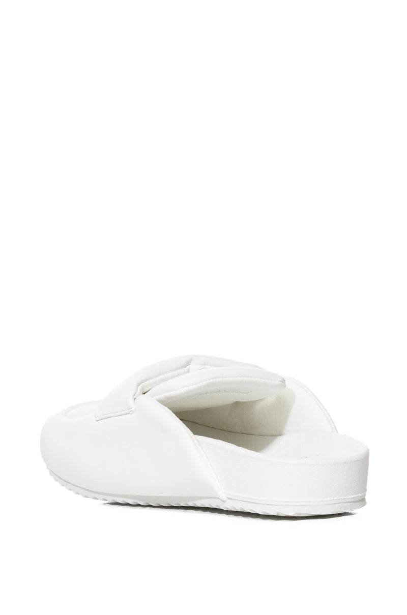 AZALEA WANG THORTON LOAFER SLIDE IN WHITE