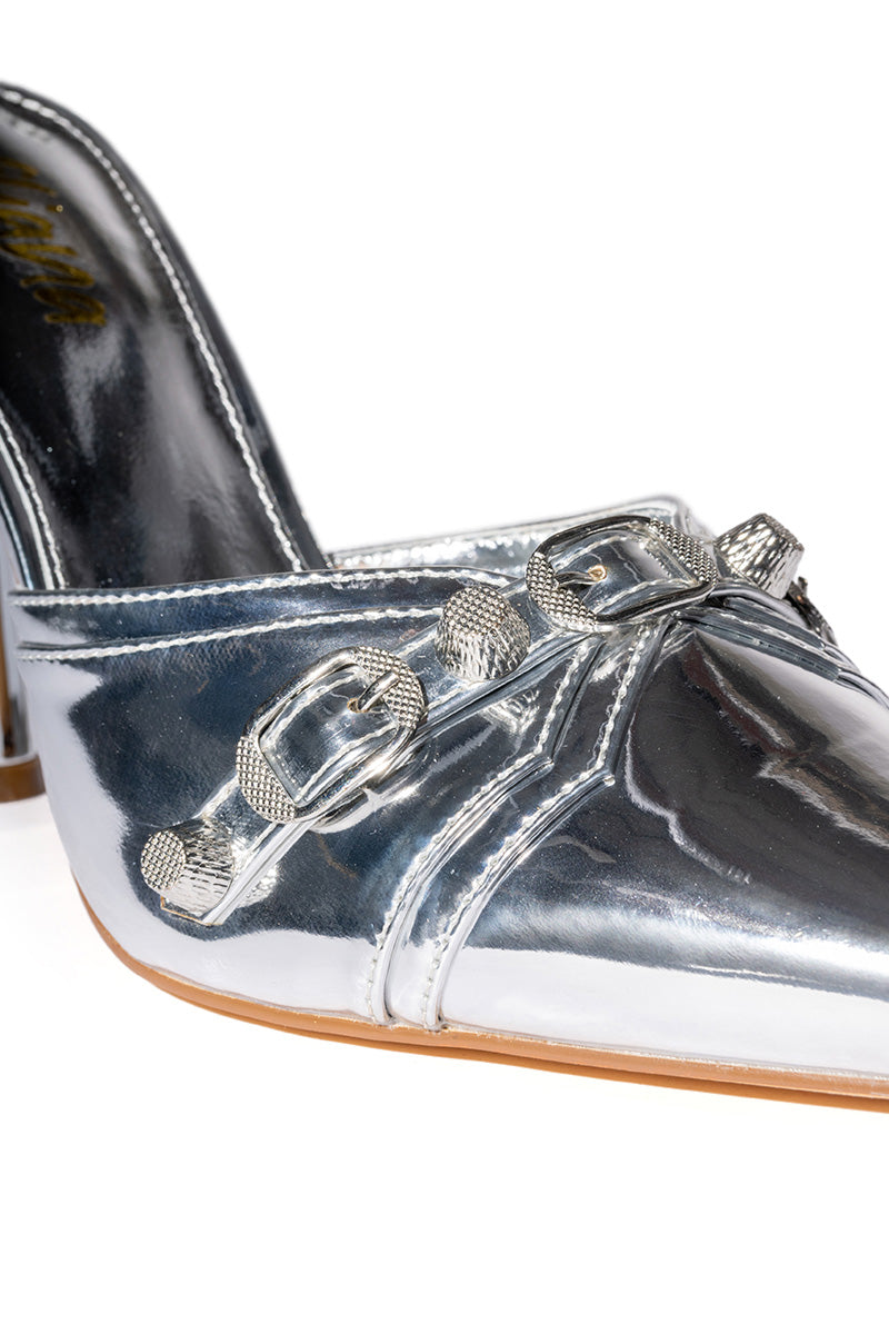 ROMANO SILVER METALLIC PUMP