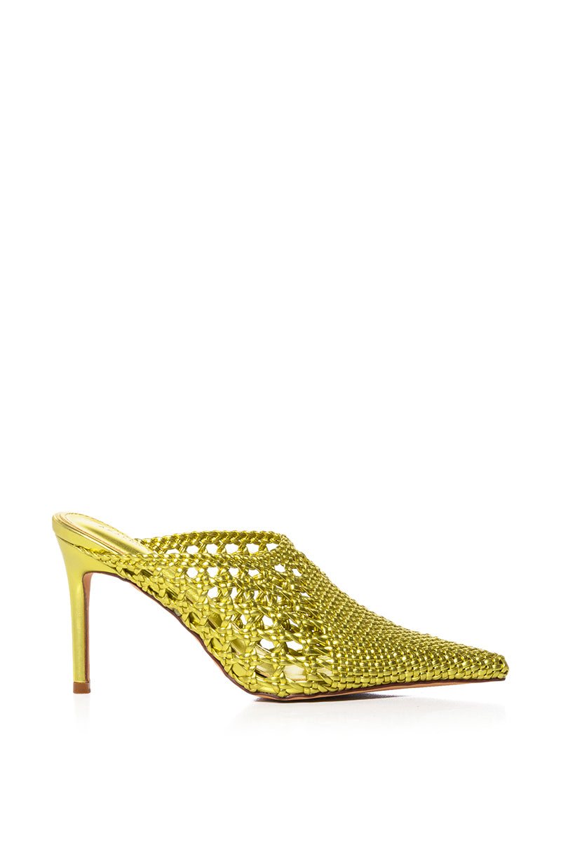 AZALEA WANG MAYLAH GOLD WOVEN DETAIL PUMP