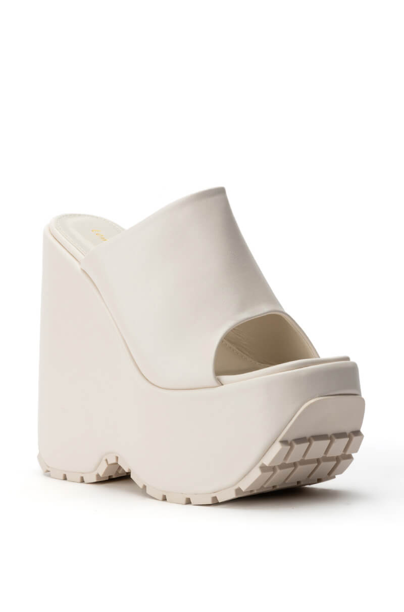 MEANIE CHUNKY MULE IN CREAM