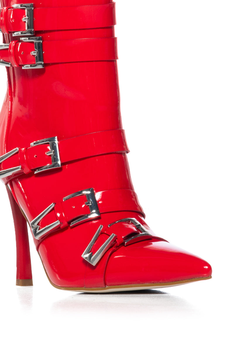 AZALEA WANG CHATTY BUCKLE DETAIL BOOTIE IN RED