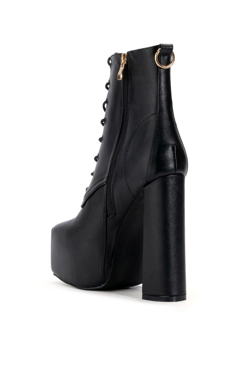 AZALEA WANG NAVEAH BLACK CHUNKY LACE UP BOOTIE IN BLACK