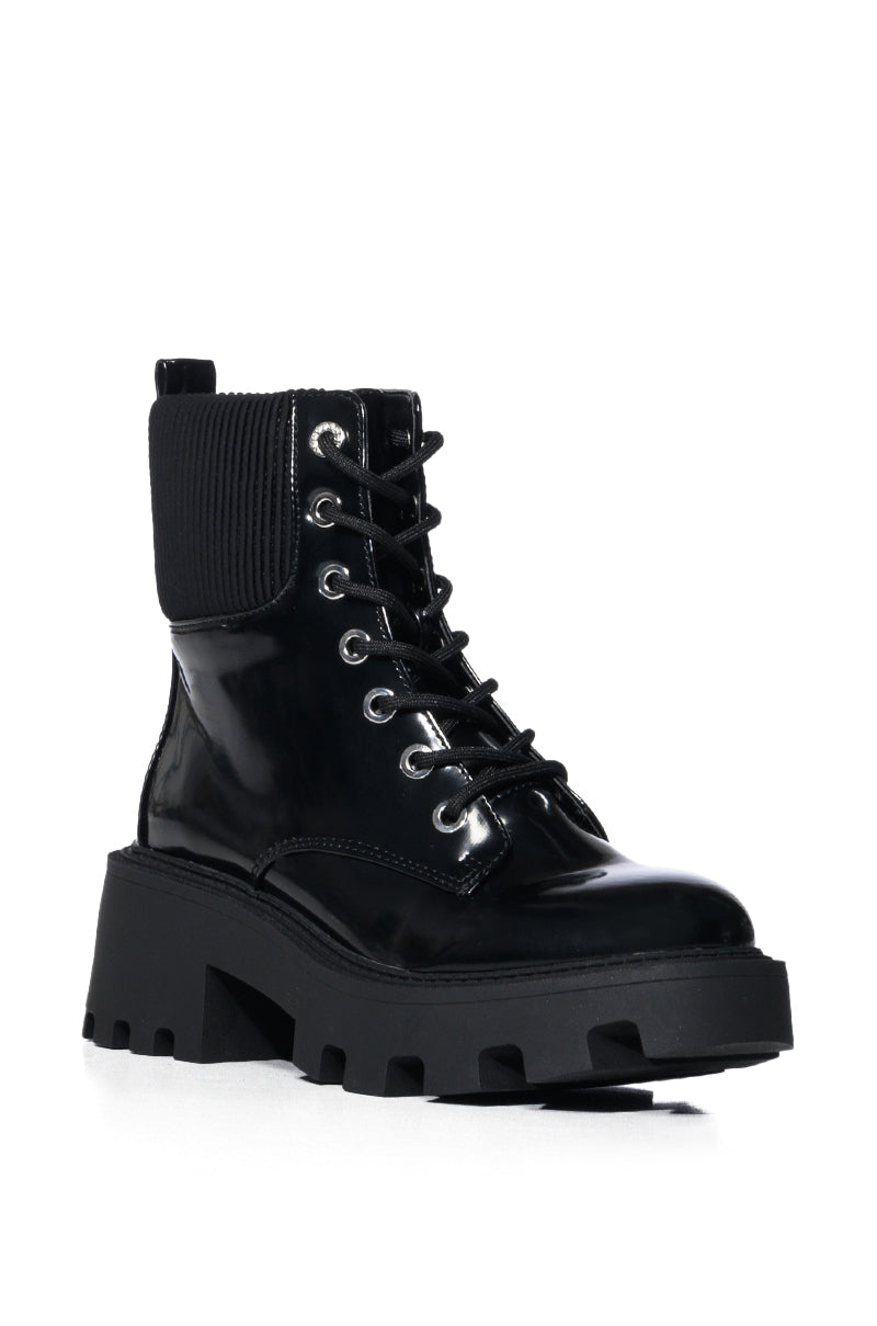 AZALEA WANG ESPECIAL BLACK COMBAT BOOTIE