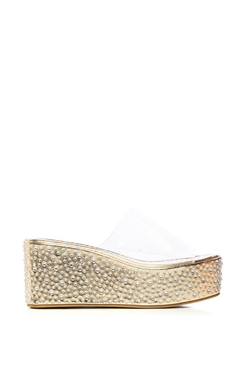 DOLL GOLD FLATFORM EMBELLISHED SANDAL