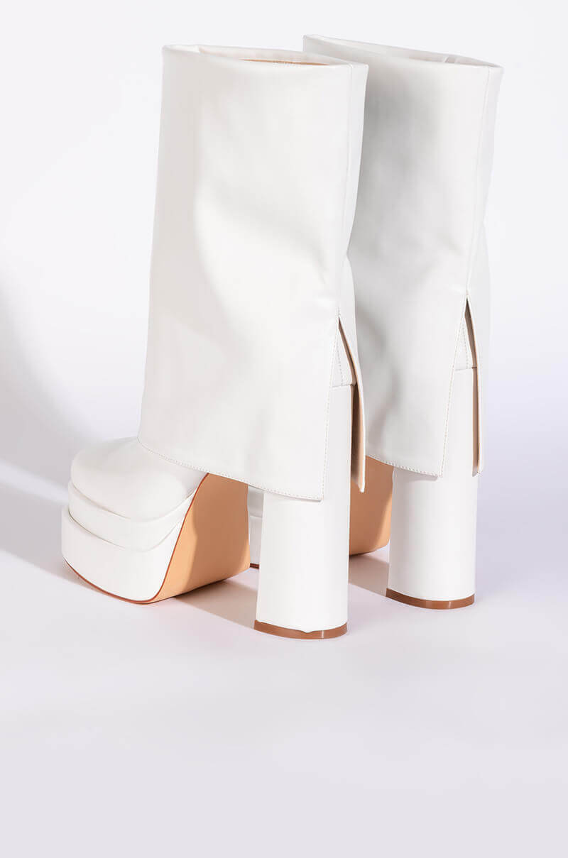 AZALEA WANG BABY FOLD OVER CHUNKY BOOT IN WHITE