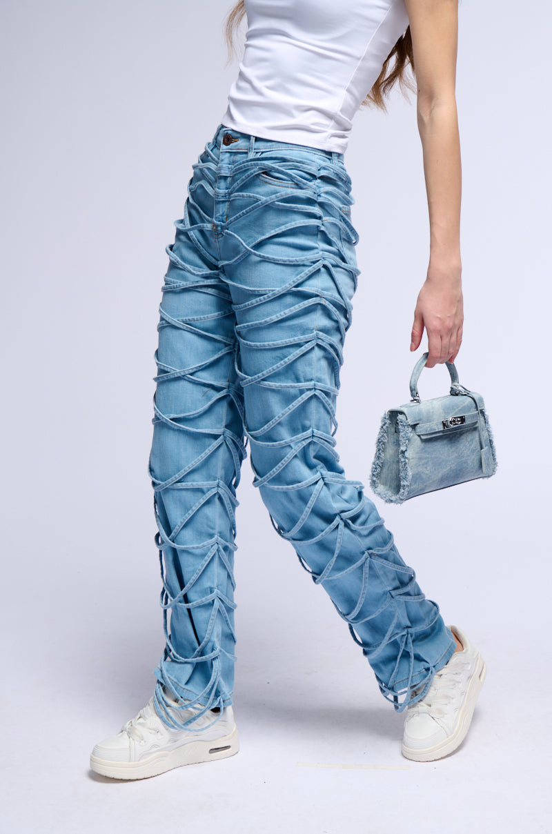 TIED UP RELAXED FIT JEANS