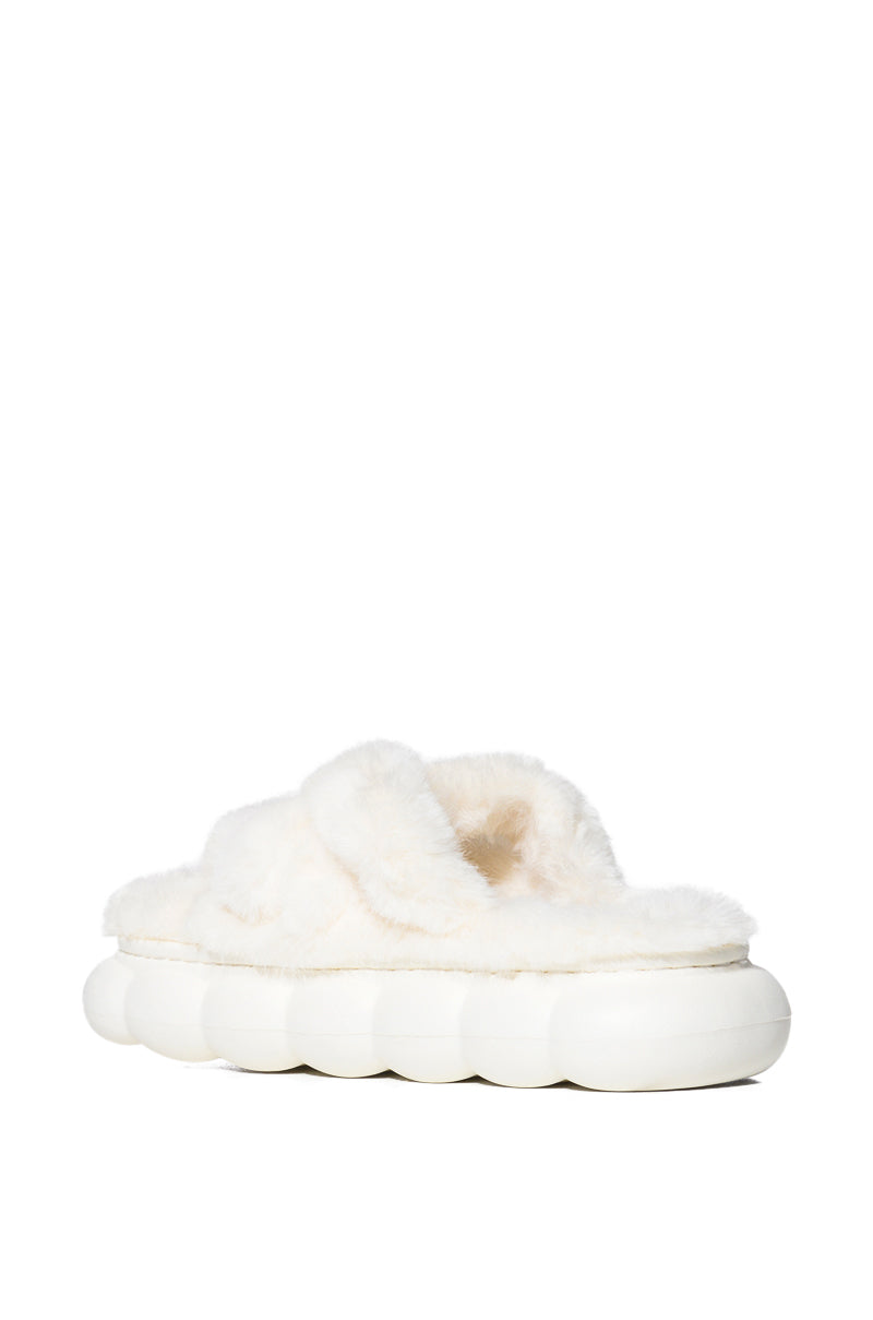 AZALEA WANG LEELAH WHITE FUZZY SANDAL