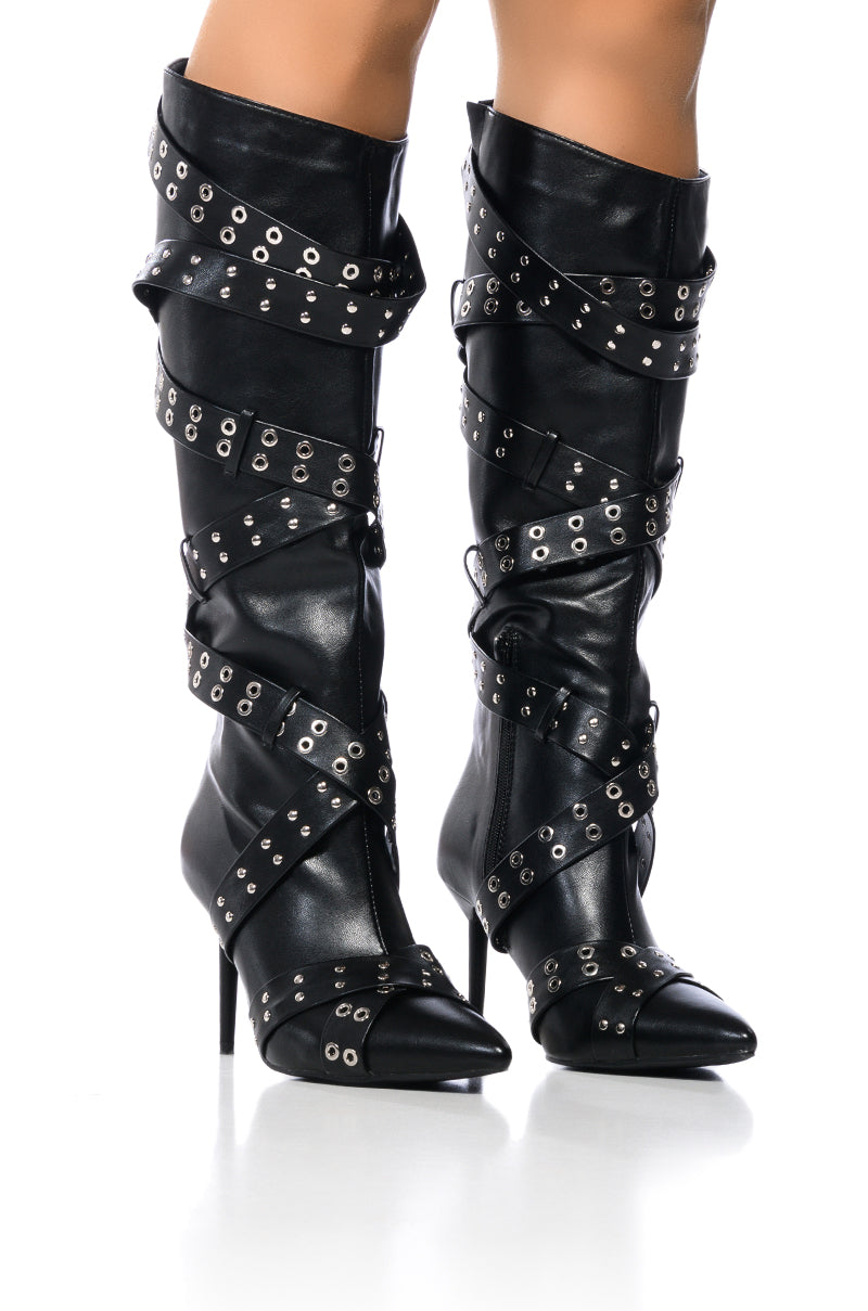 AZALEA WANG XIMENA BLACK HARDWARE DETAIL BOOT