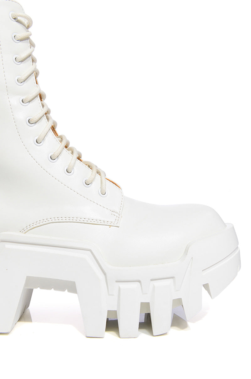 AZALEA WANG OLYMPIA WHITE CHUNKY BOOTIE