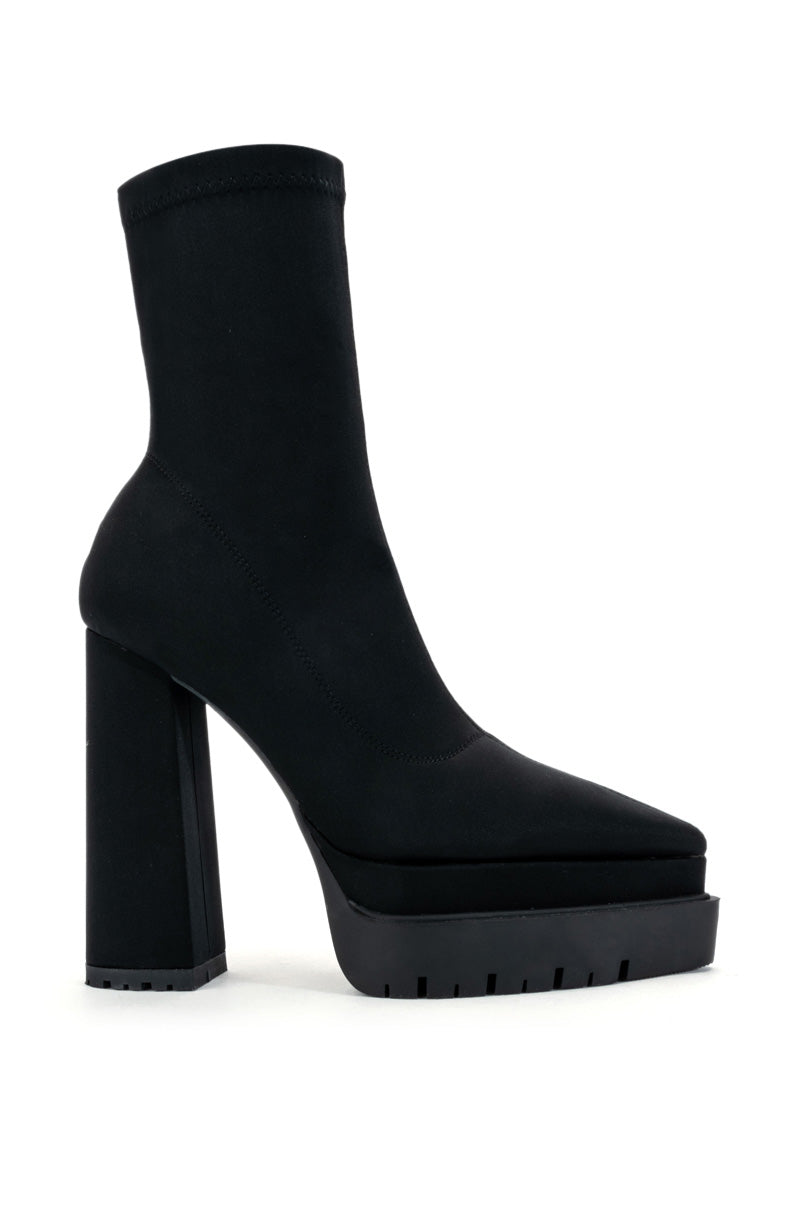 AZALEA WANG LEAH SLIP ON BLACK BOOTIE