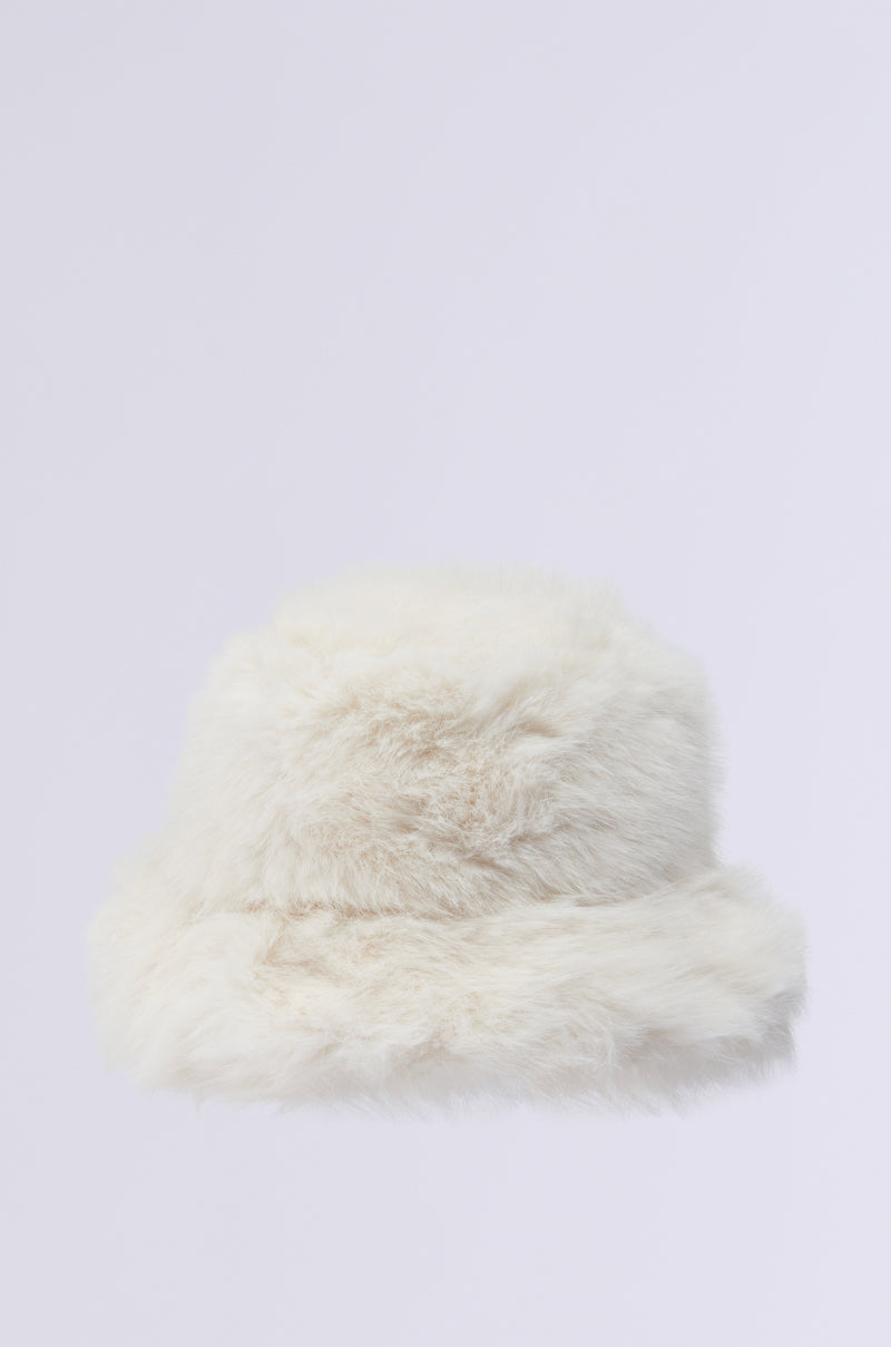 BABY IT'S COLD OUTSIDE FAUX FUR BUCKET HAT IN IVORY