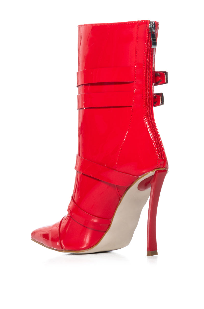 AZALEA WANG CHATTY BUCKLE DETAIL BOOTIE IN RED