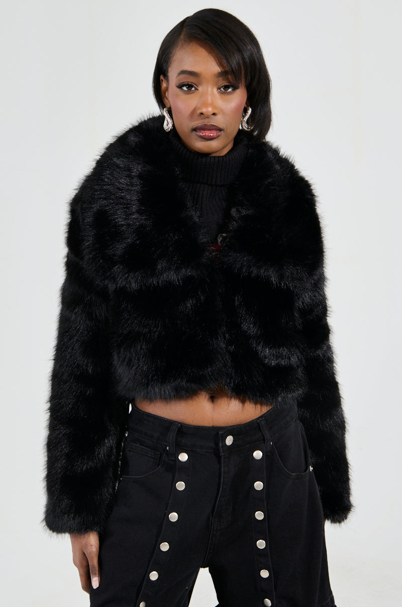 CADENCE FAUX FUR IN BLACK