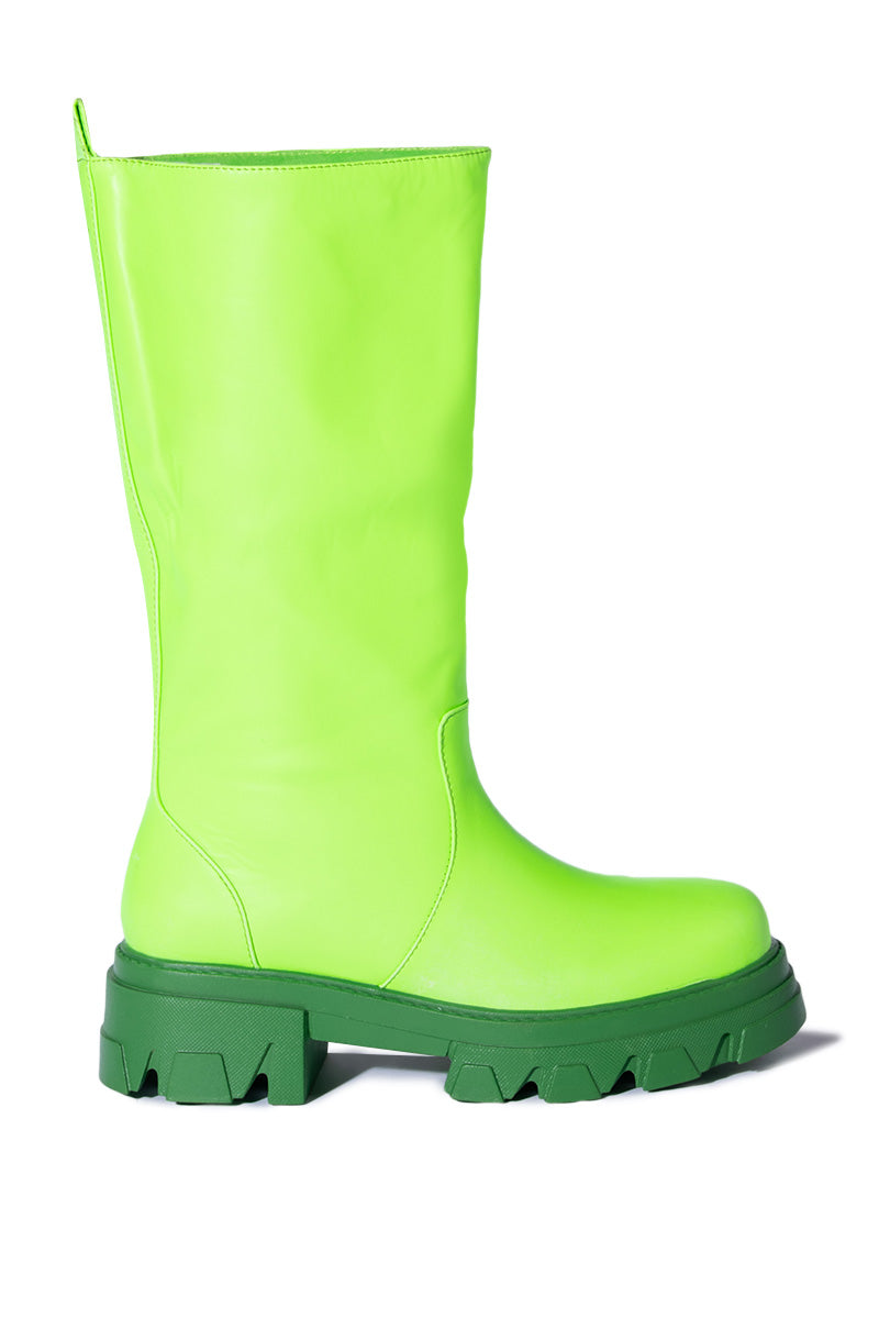 AZALEA WANG REMINGTON MONOCHROME BOOT IN GREEN