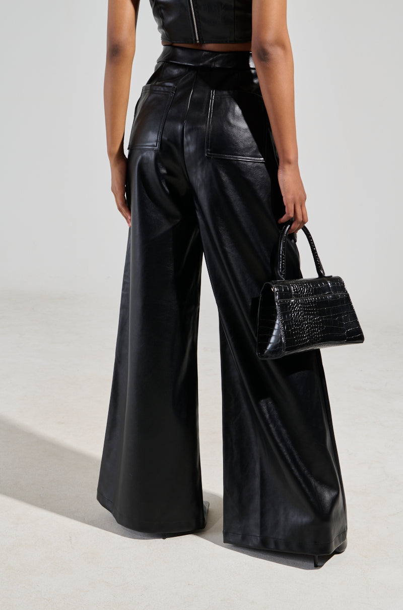 ASHLYN FAUX LEATHER PANT IN BLACK