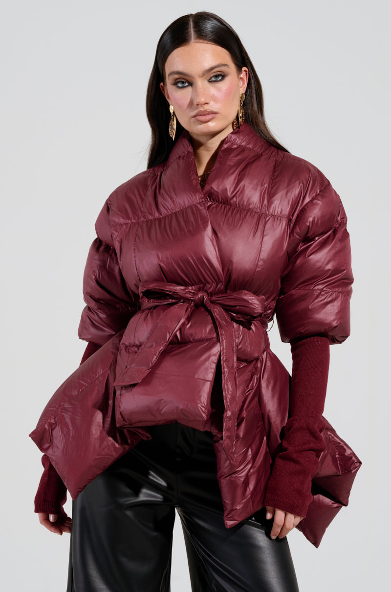 RIB SLEEVE PEPLUM PUFFER IN BURGUNDY