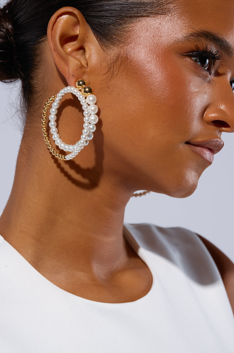 SPIRALING EARRING