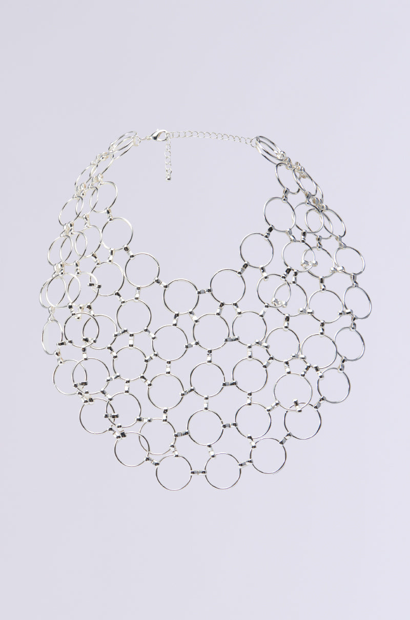 RUNNING IN CIRCLES NECKLACE