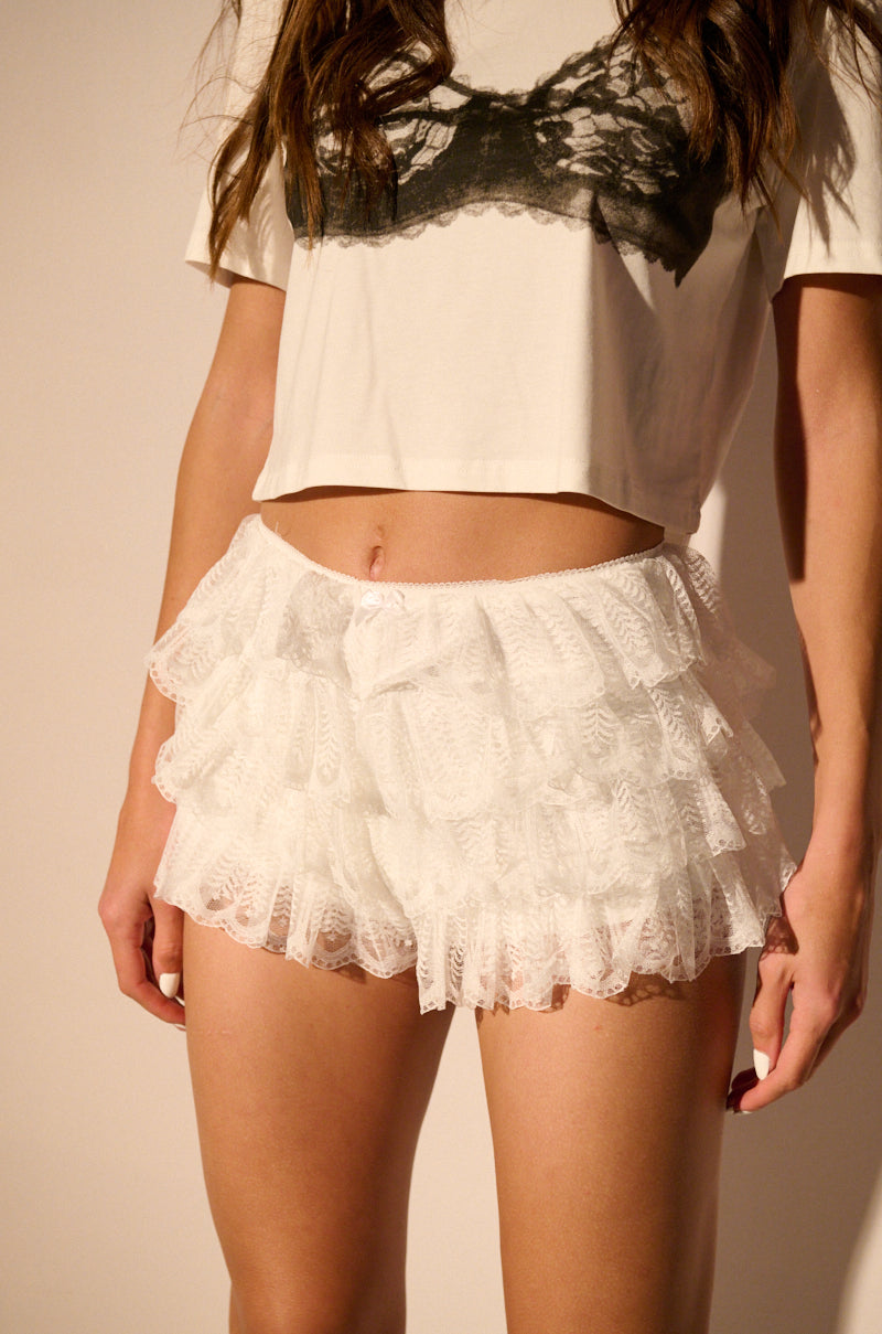 PRETTY GIRL SWAG RUFFLE MINI SHORT IN WHITE