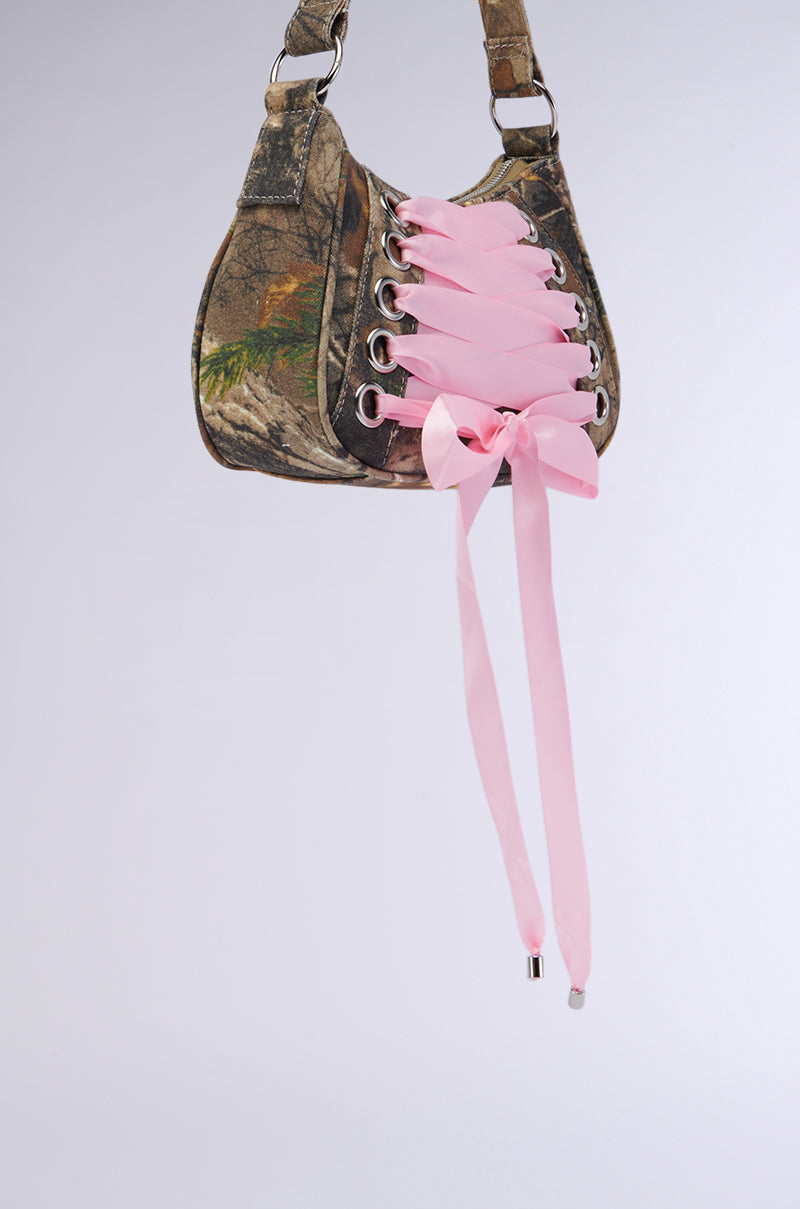 MAKE IT FASHUN CAMO PURSE