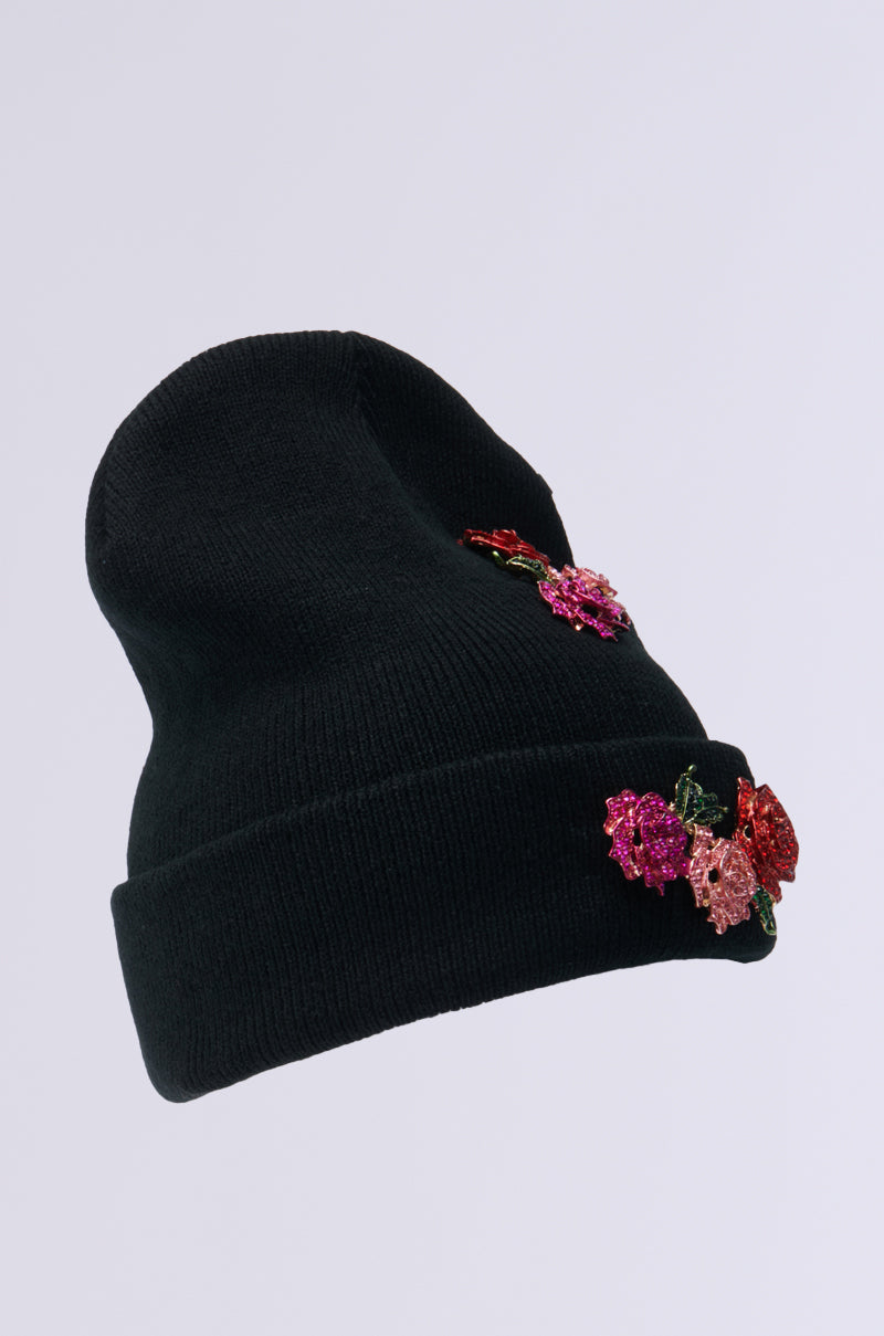 ROSE GARDEN BROOCH BEANIE