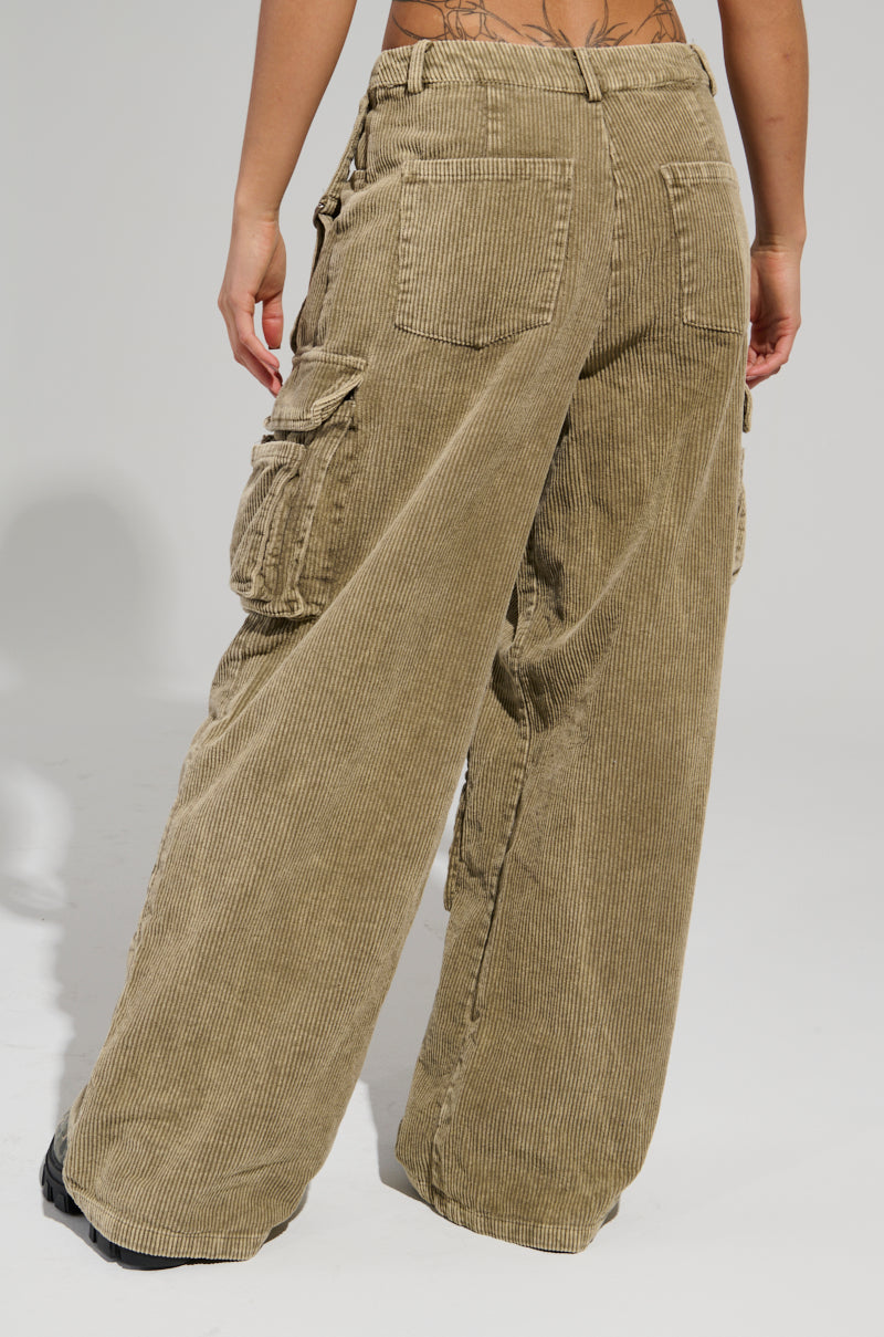 STEALTHY CORDUROY CARGO PANTS