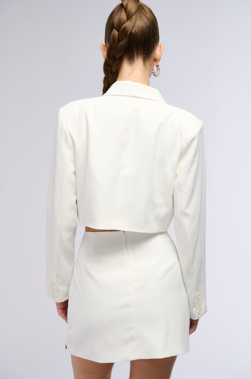 KATY EMBELLISHED CROPPED BLAZER IN WHITE