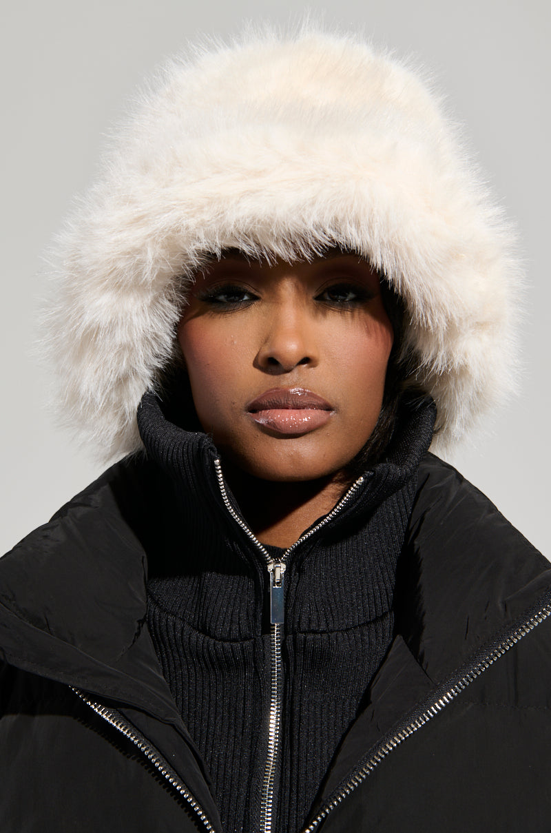 BABY IT'S COLD OUTSIDE FAUX FUR BUCKET HAT IN IVORY