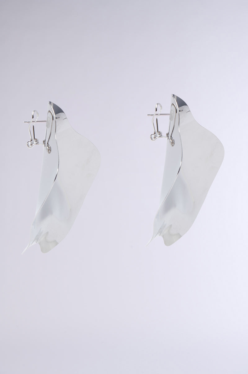 TAKE ME TO PARIS EARRING
