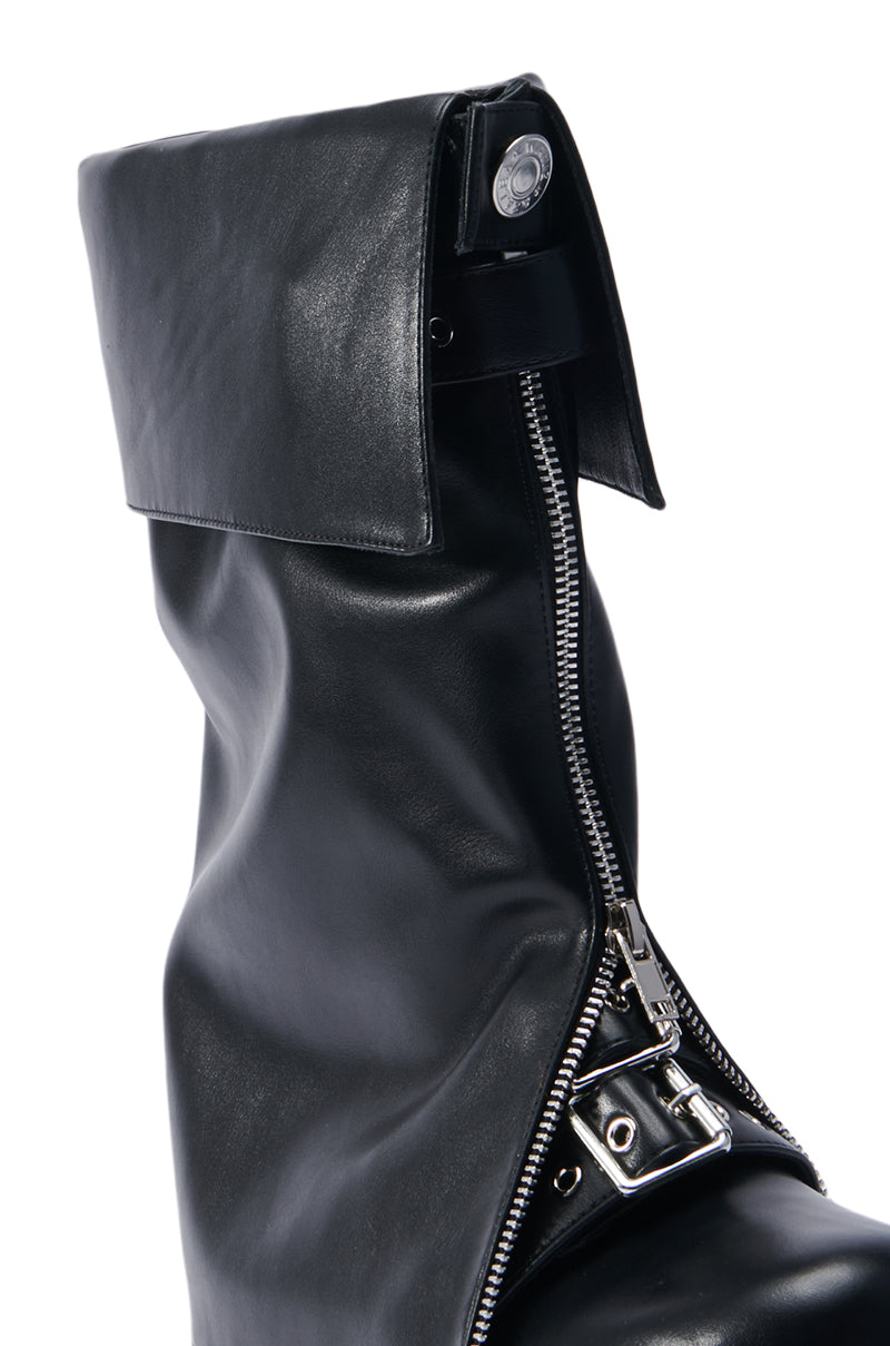 AZALEA WANG MALEKO BLACK CHUNKY BOOT