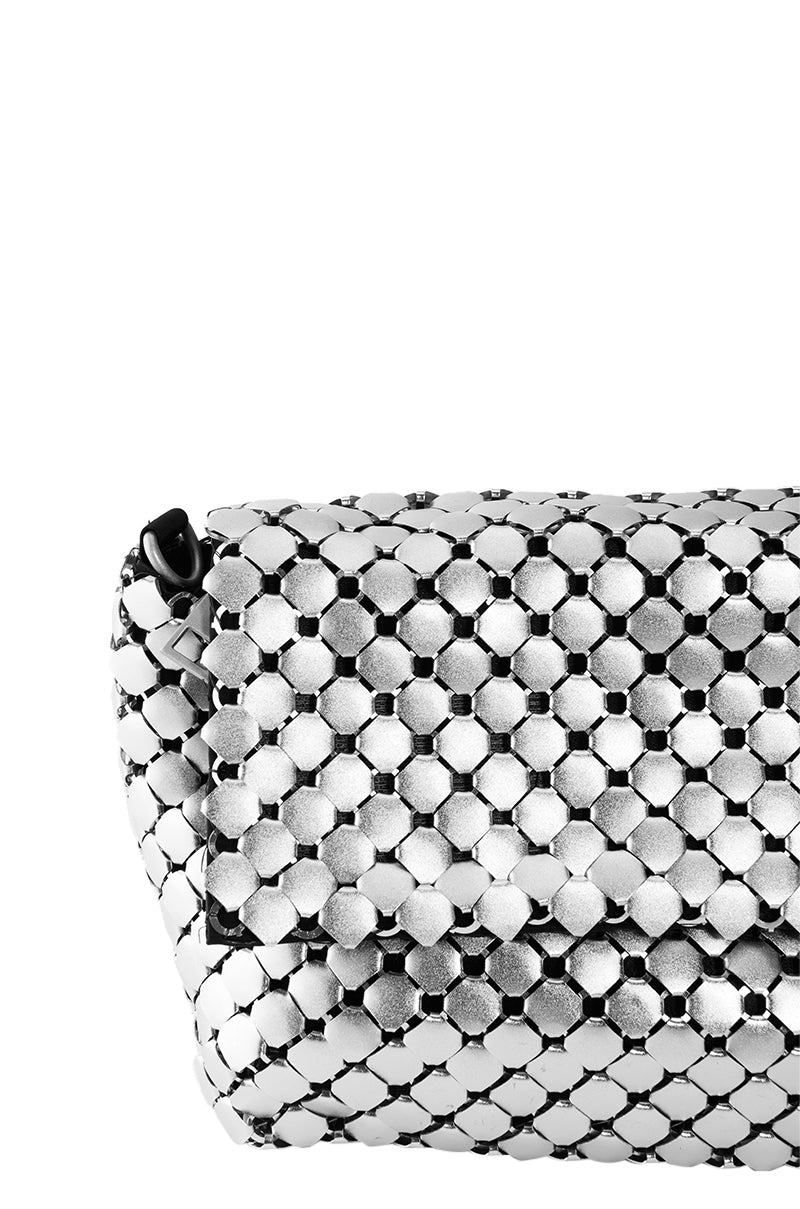 HANKA CLUTCH IN SILVER