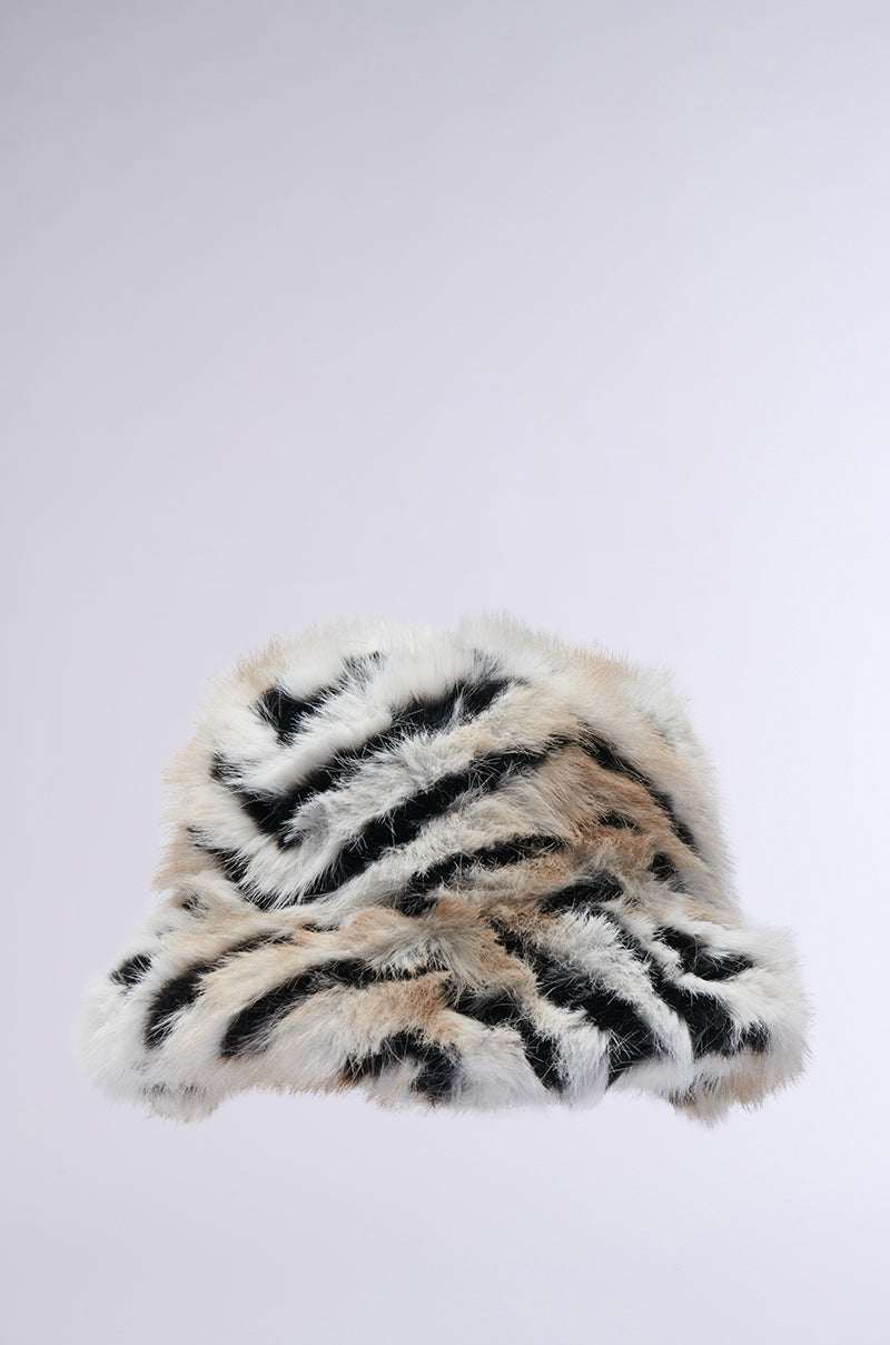 WILDER FAUX FUR BUCKET HAT