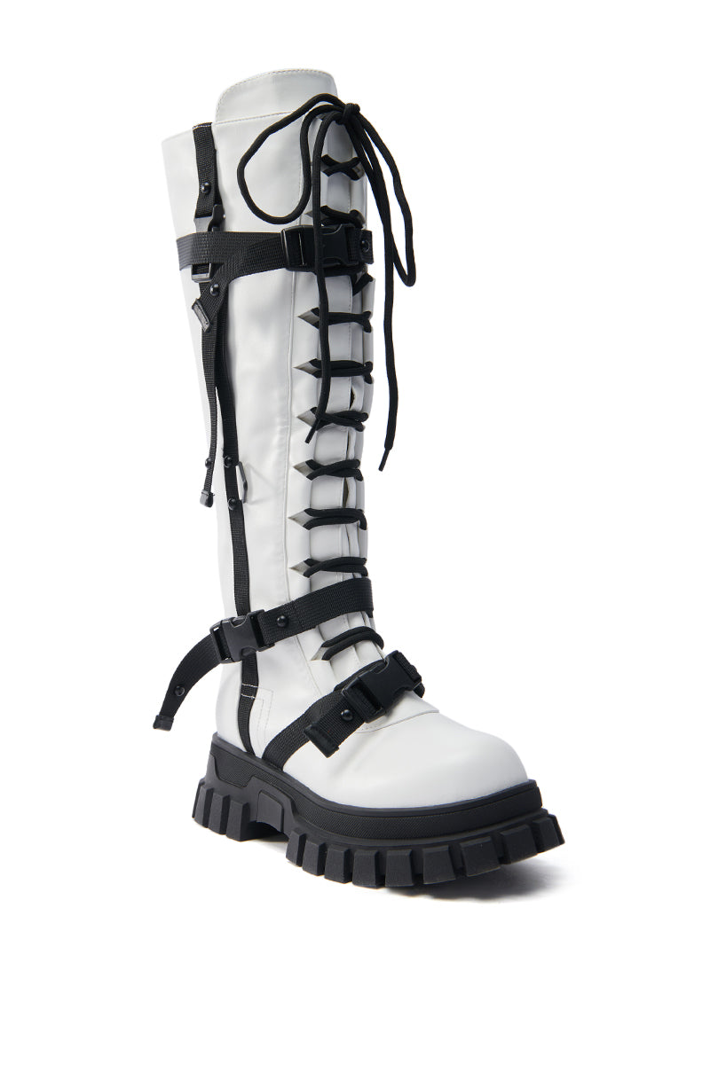 AZALEA WANG MYRON BOOT IN WHITE & BLACK