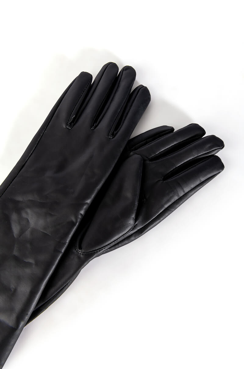 BACK IN BLACK PLEATHER EVENING GLOVE