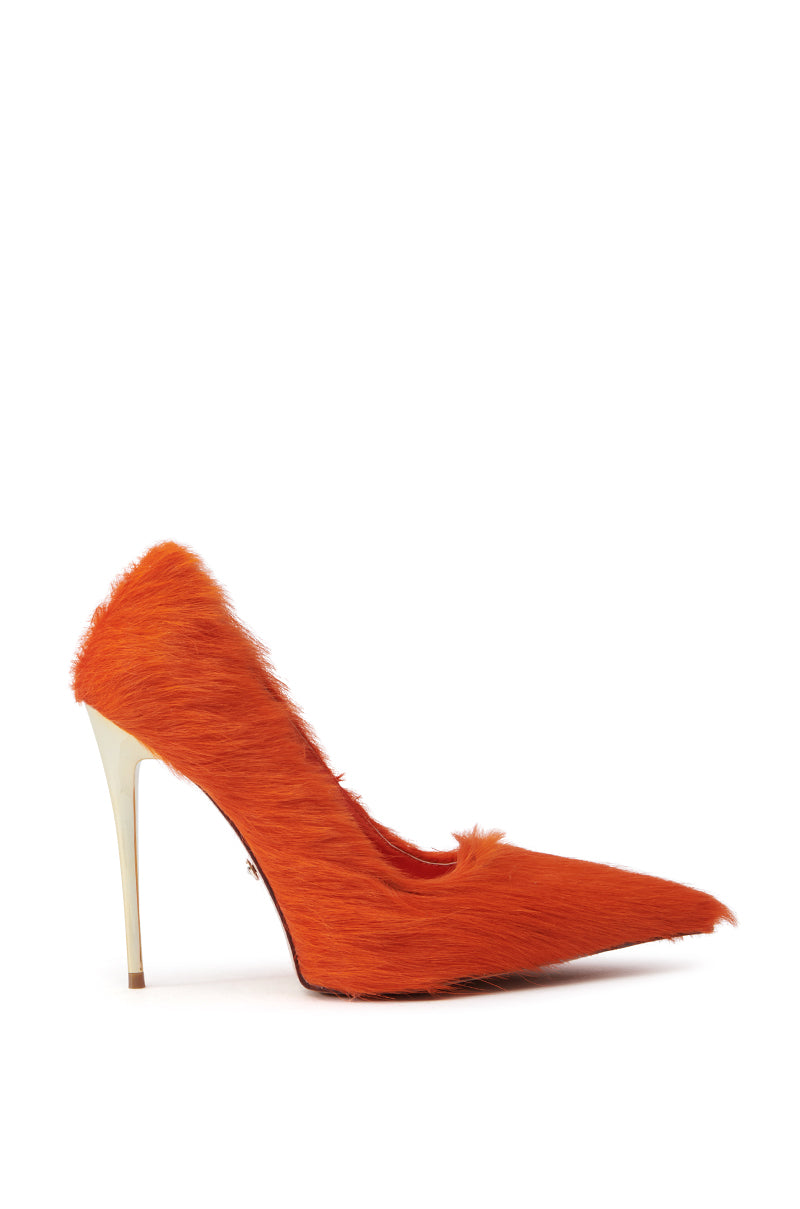 AZALEA WANG ROMEE ORANGE PONY HAIR PUMP