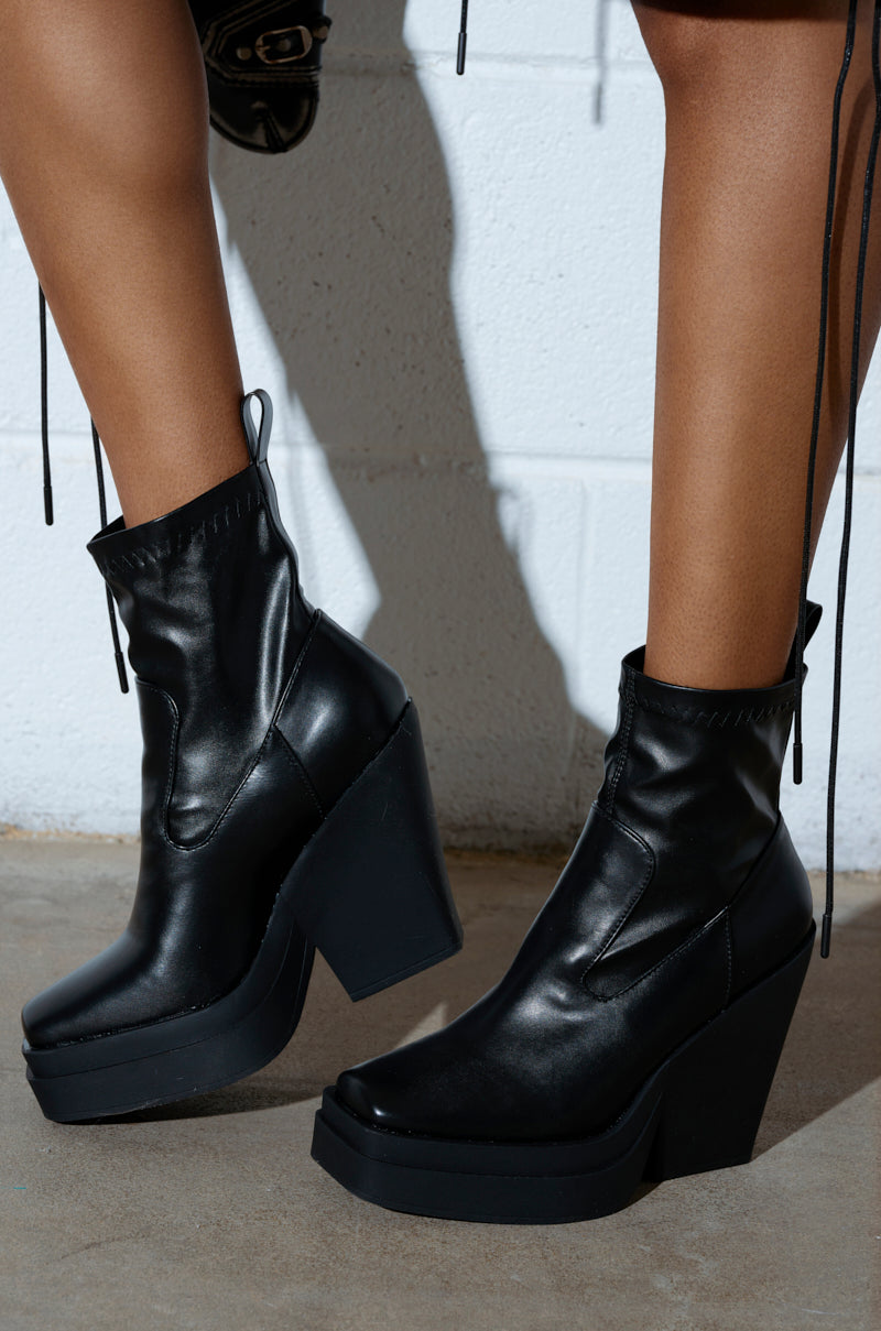 AKI BLACK STRETCH PU CHUNKY BOOTIE