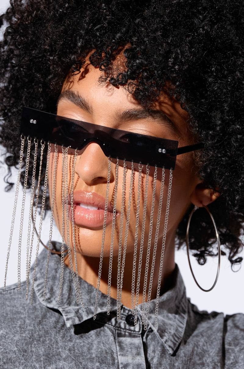 CHAIN TEARS SUNGLASSES