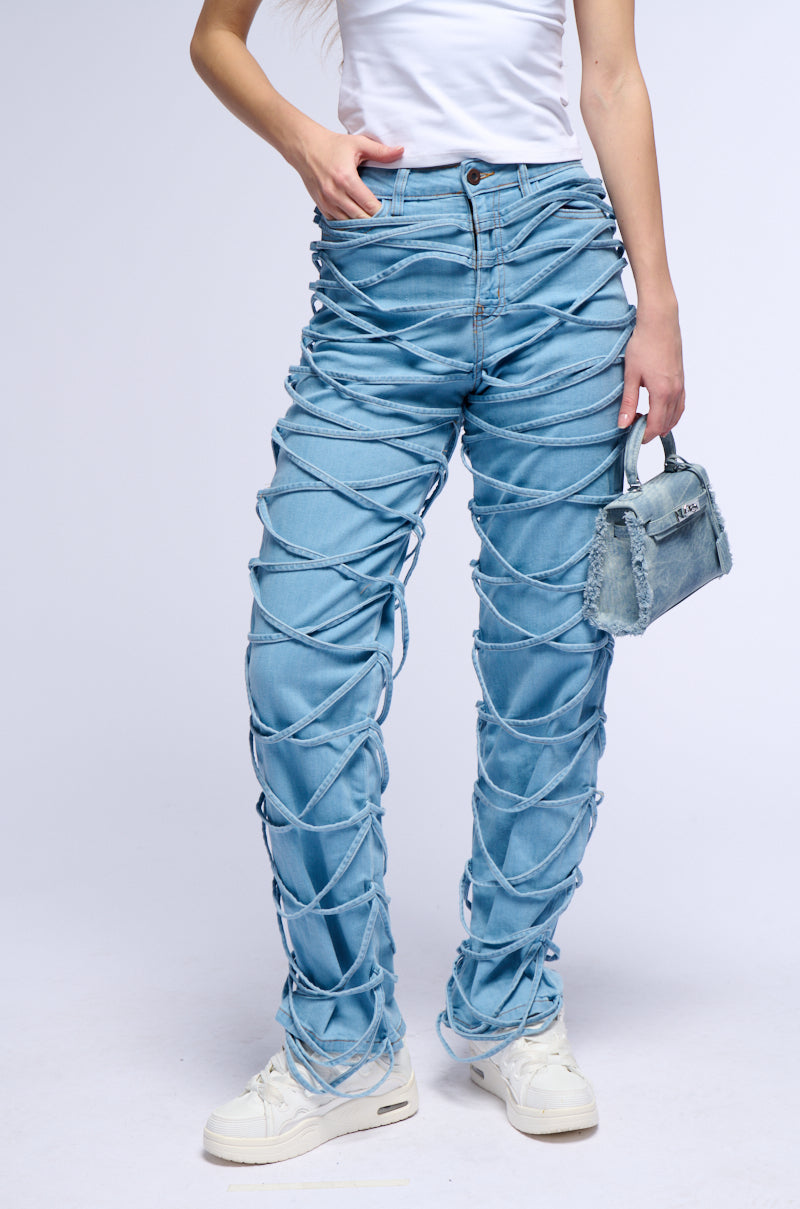 TIED UP RELAXED FIT JEANS