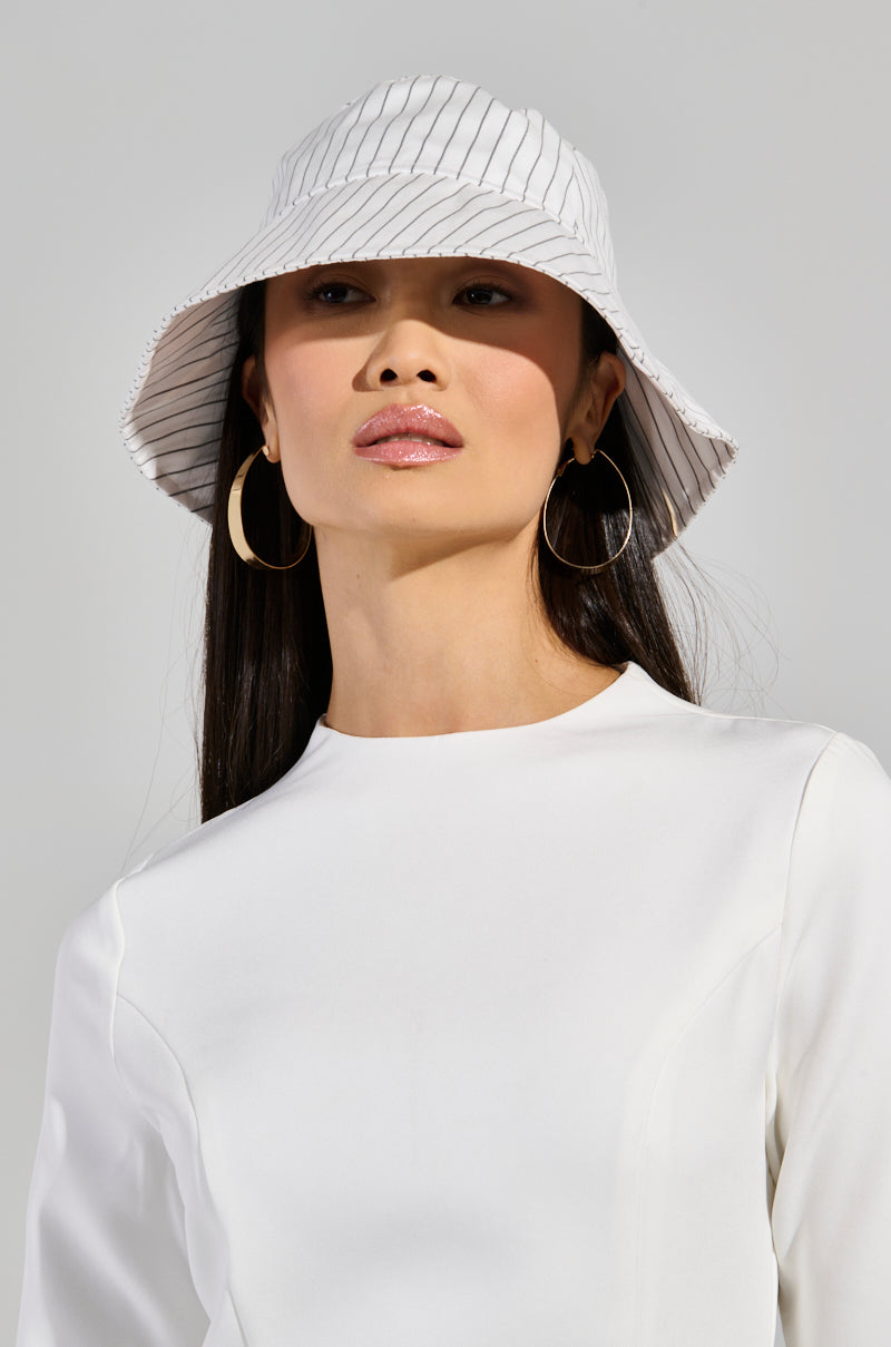 DELILA PINSTRIPE BUCKET HAT