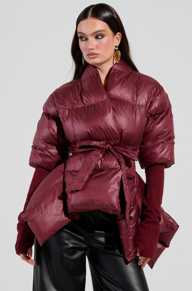 RIB SLEEVE PEPLUM PUFFER IN BURGUNDY