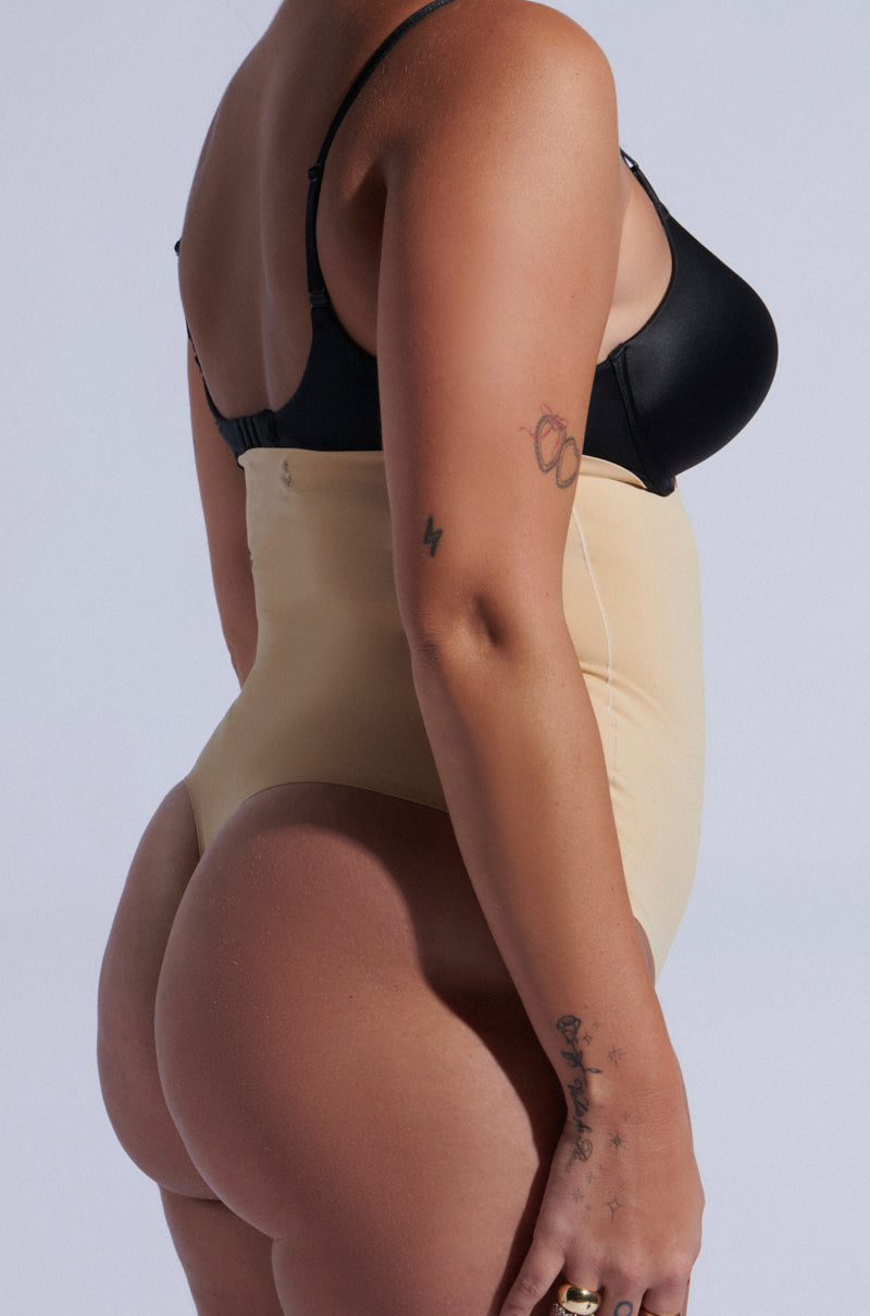 TITSY SHAPER THONG IN TAN