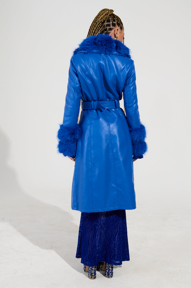 NEW KAYA FUR LINED TRENCH IN BLUE