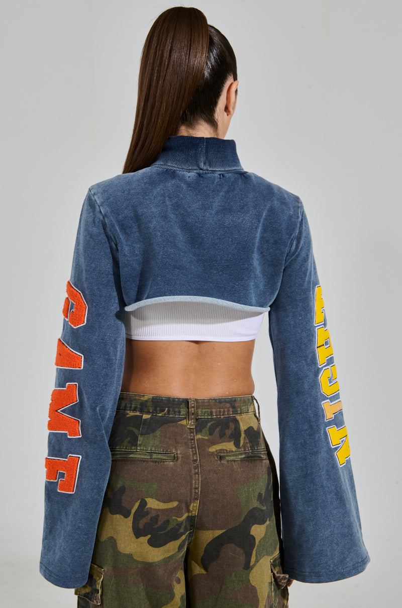 TRUE CHAMPION GRAPHIC CROPPED SWEATSHIRT