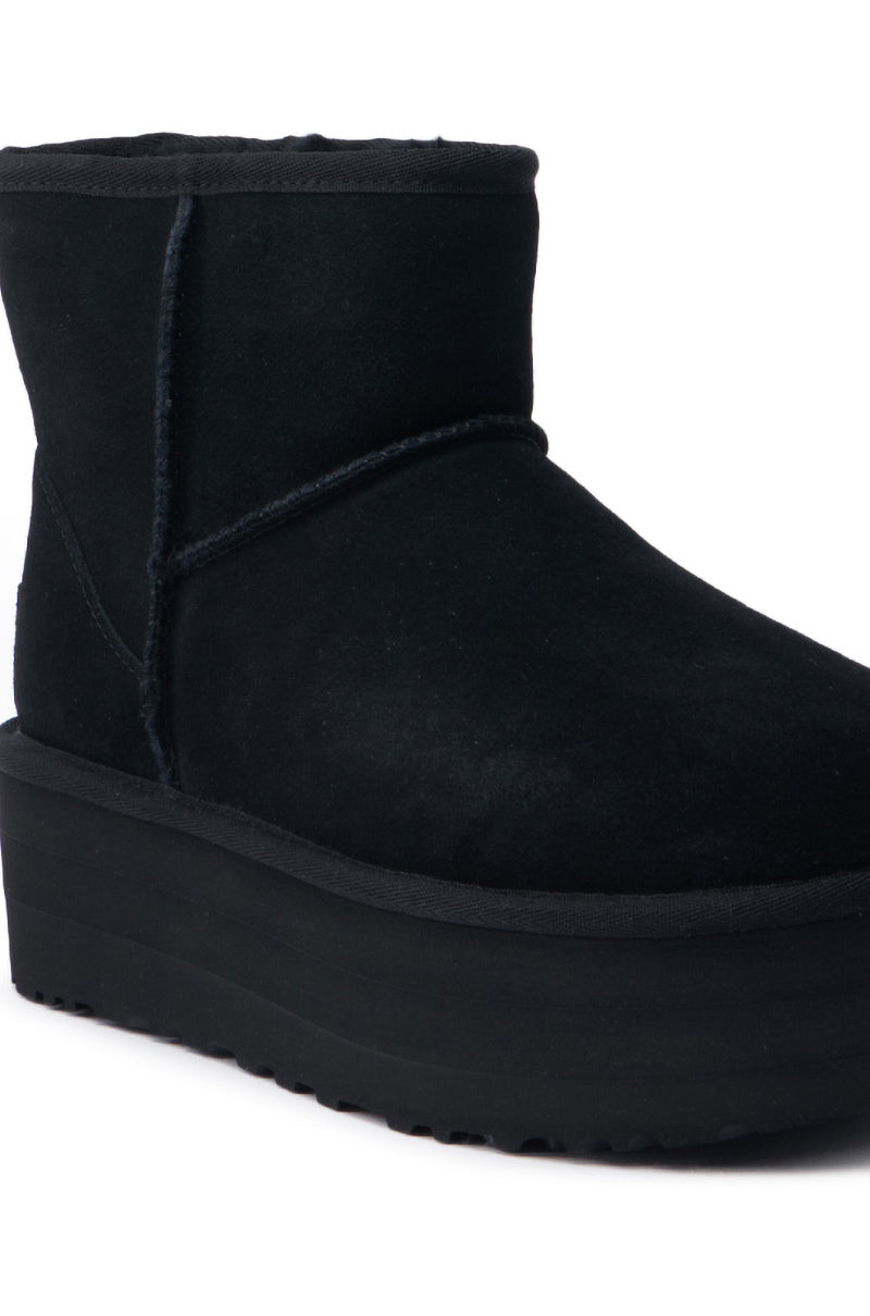 UGG W CLASSIC MINI PLATFORM BLACK